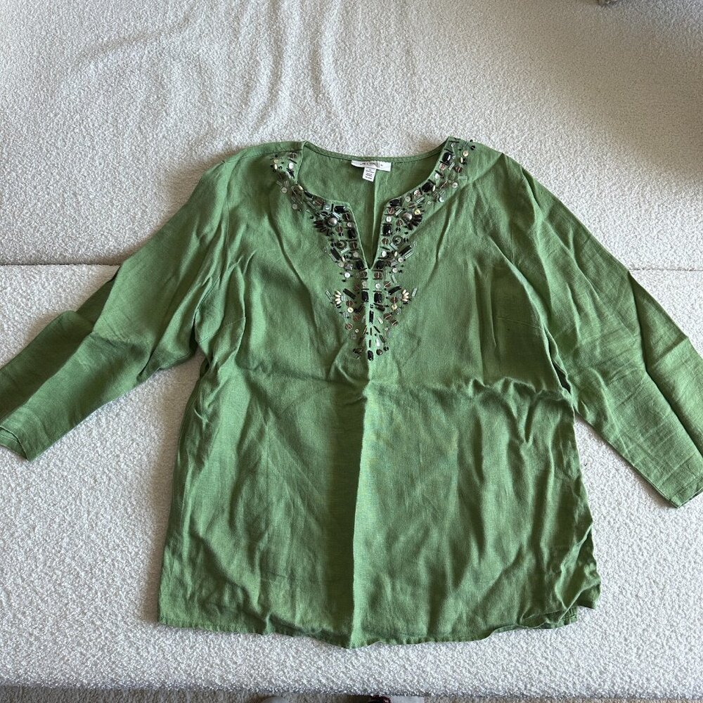 JM Collection women's green top bedazzled neckline‎ size 16